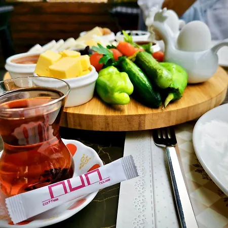 Nun & فندق 2*